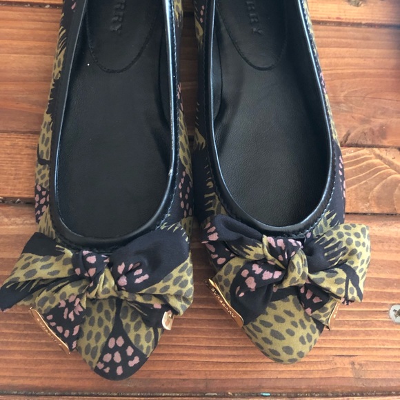 Burberry flats size 37.5 - Picture 2 of 5